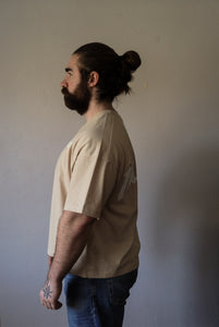 OLD ENGRAVERS VALOROUS TEE - EARTH TAN